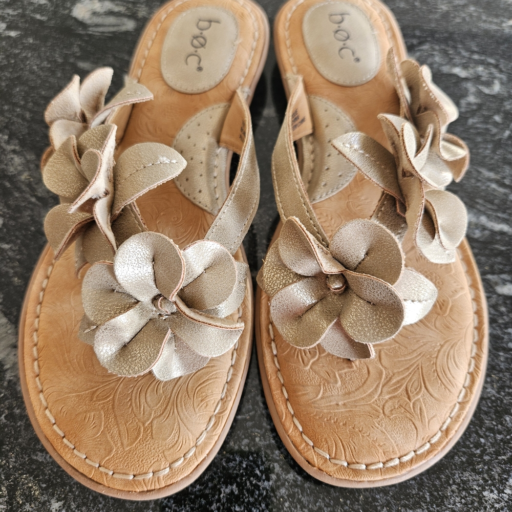 BOC Women's Beige Floral Sandals